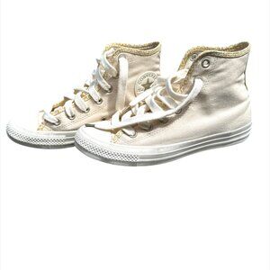 woman's Converse Chuck Taylor high top